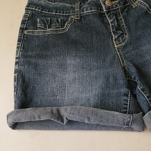 V. S. H. Jean Shorts - Picture 5 of 13